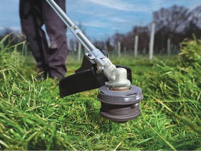 Ryobi RY36LTX40A-0 - D&eacute;broussailleuse &agrave; batterie - MAX POWER 36V - SANS BATTERIE NI CHARGEUR