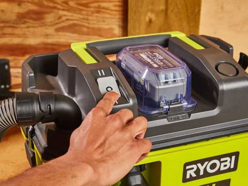 Ryobi RV1811-0 - Aspirateur solides et liquides portable &agrave; batterie - SANS BATTERIE NI CHARGEUR