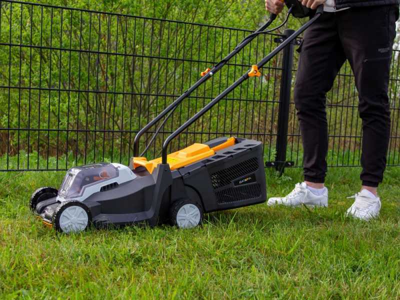 Batavia 7064713 - Tondeuse &agrave; gazon &agrave; batterie - 18 V - Coupe 32 cm - SANS BATTERIE NI CHARGEUR