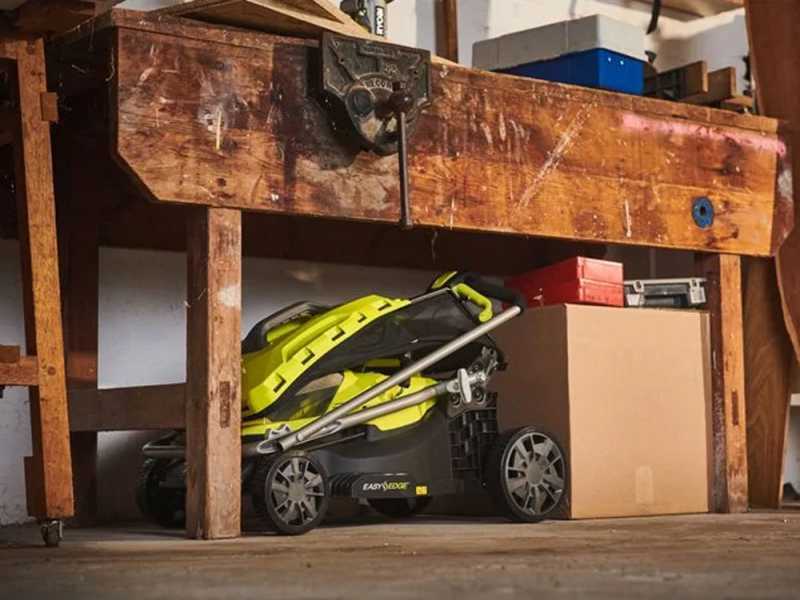 Ryobi RY18LMX37A-0 - Tondeuse &agrave; gazon &agrave; batterie 18V - SANS BATTERIE NI CHARGEUR