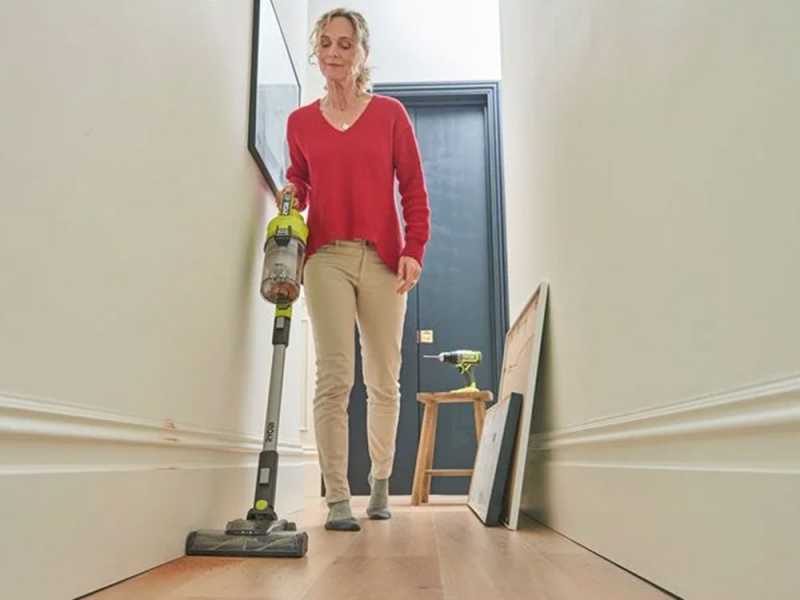 Ryobi RSV18-0 - Aspirateur sans fil - 18V - 4 Ah