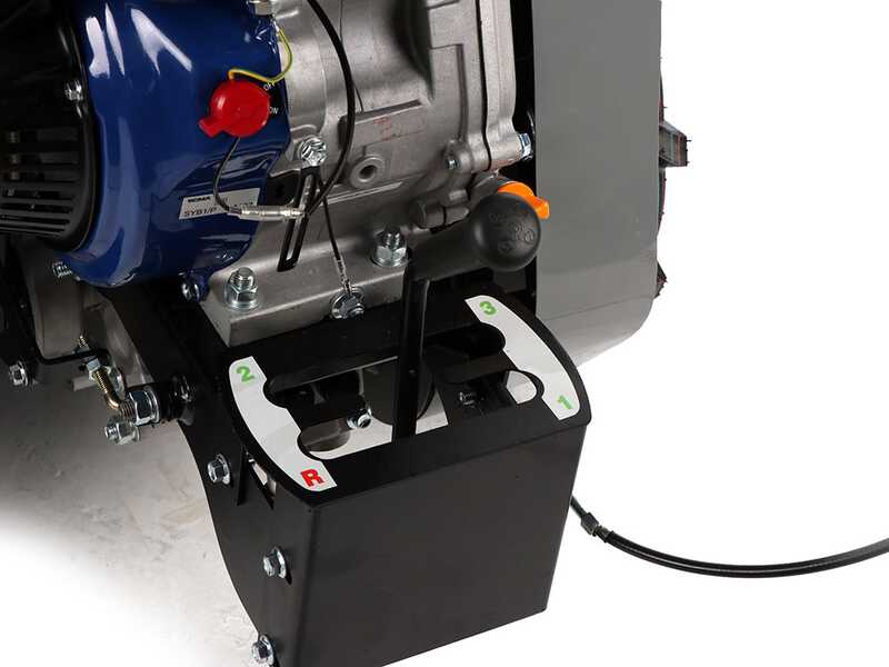 BullMach FALX 700 MY24 - Tondeuse débroussailleuse professionnelle à couteaux
