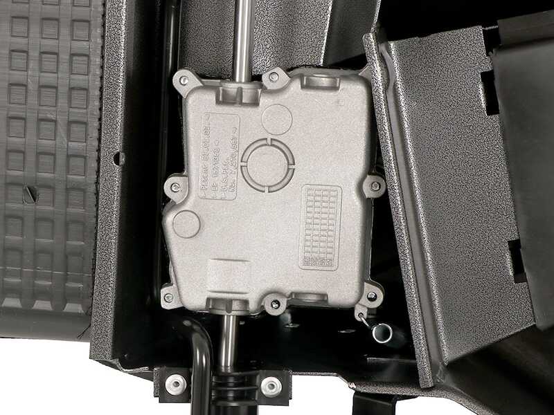 Tondeuse &agrave; gazon tract&eacute;e Marina Systems HR 57 SH 3V - 4EN1 - 3 vitesses - moteur Honda GCVx 200