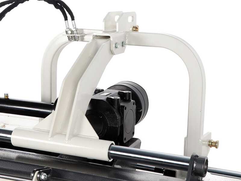 BlackStone RPDH 200 - Broyeur sur tracteur - S&eacute;rie lourde - D&eacute;port hydraulique