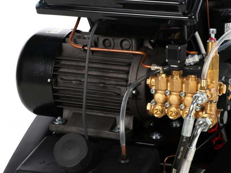 Annovi &amp; Reverberi 6640N - Nettoyeur haute pression &agrave; eau chaude - 150 bar - 600 L/h