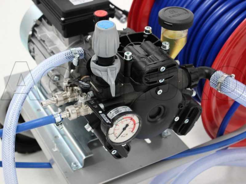 Groupe motopompe de pulv&eacute;risation sur chariot &ndash; pompe Comet APS 31 moteur &eacute;lectrique