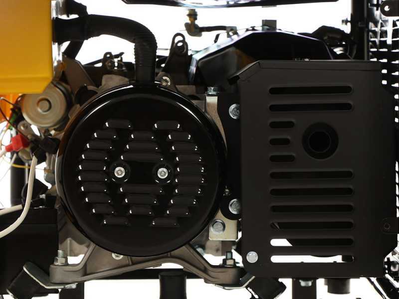 Stanley SG 6500B - G&eacute;n&eacute;rateur de courant &agrave; essence - AVR - 6,5 kW - Continu 6 kW Triphas&eacute;