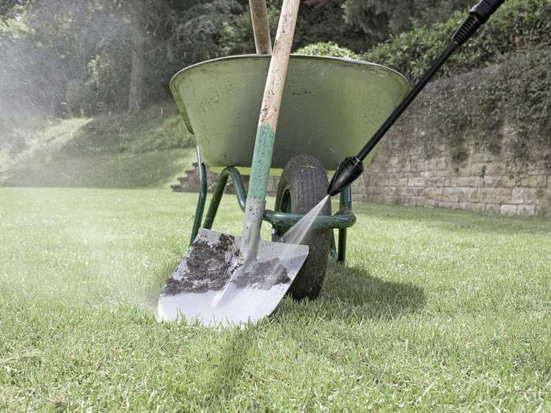 Nettoyeur haute pression &eacute;lectrique &agrave; eau froide  Karcher K2, petit et maniable - 110 bar