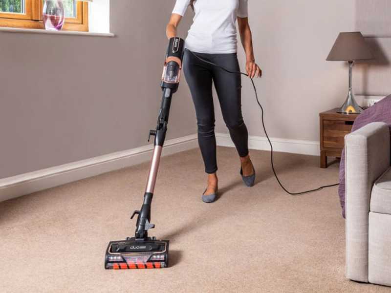 Shark HZ500EUT - Aspirateur - Balai &eacute;lectrique - 2 en 1 - Avec kit Pet