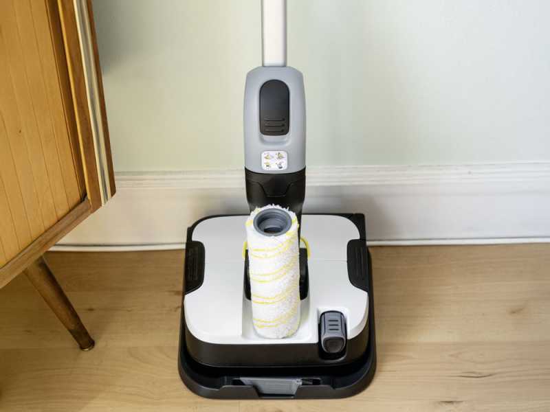 Karcher FC 2-4 - Nettoyeur de sols &agrave; batterie - 3 en 1 : lave, s&egrave;che et aspire