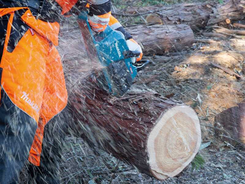 Makita XGT UC025GZ - Tron&ccedil;onneuse &agrave; batterie 40V - Coupe de 35cm - SANS BATTERIE NI CHARGEUR