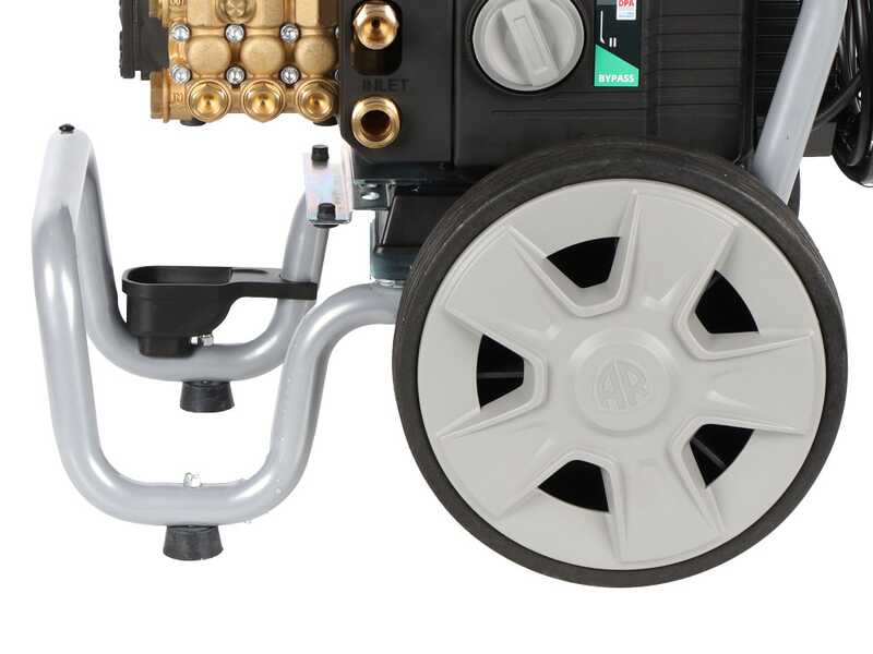 Annovi &amp; Reverberi AR 630K - Nettoyeur haute pression professionnel sur chariot - 150 bar max - 600 lt/h