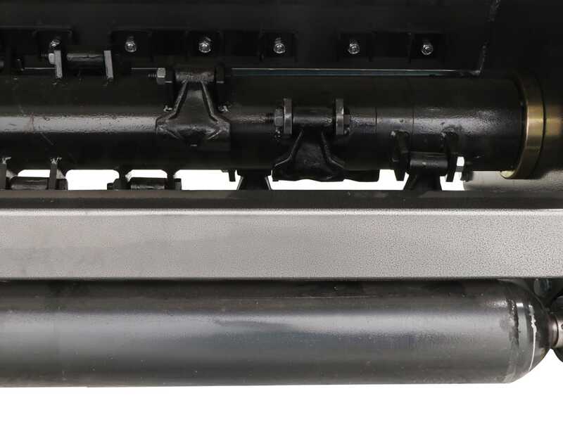 BlackStone BVL 165 L Broyeur d'accotement lat&eacute;ral pour tracteur - S&eacute;rie lourde