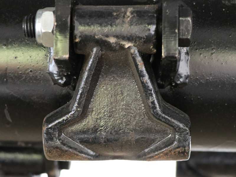 BlackStone BVL 165 L Broyeur d'accotement lat&eacute;ral pour tracteur - S&eacute;rie lourde