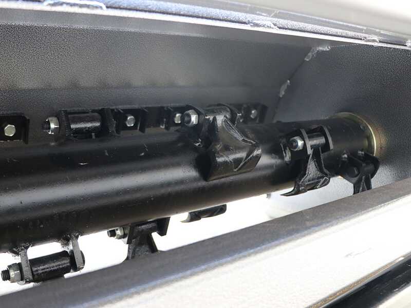 BlackStone BVL 165 L Broyeur d'accotement lat&eacute;ral pour tracteur - S&eacute;rie lourde
