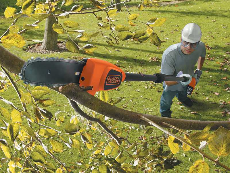 Black &amp; Decker GPC1820LB-QW - &Eacute;lagueuse &agrave; batterie sur perche - SANS BATTERIE NI CHARGEUR