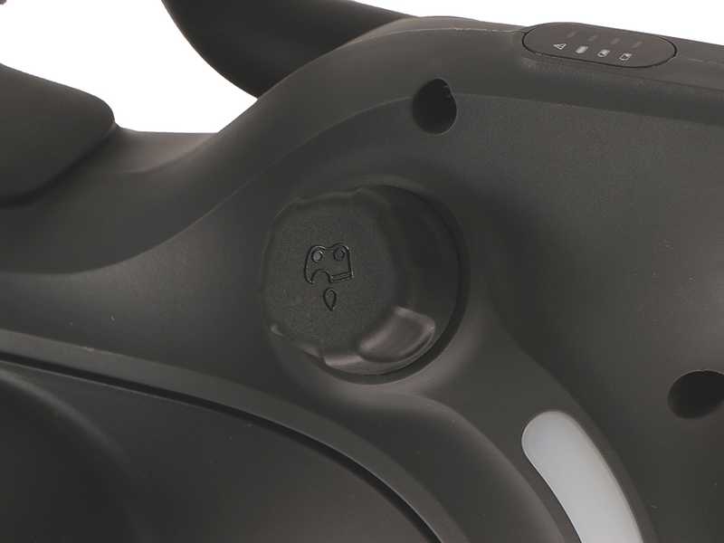 Gardena PowerSaw 250/18V - Tron&ccedil;onneuse &agrave; batterie sans fil - Lame de 25 cm - SANS BATTERIE NI CHARGEUR