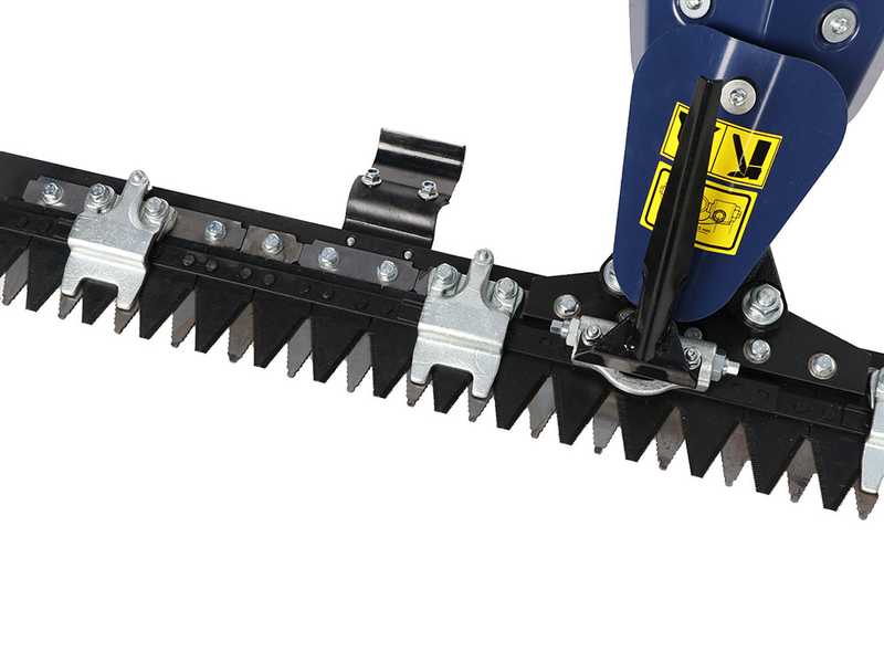 BullMach Chimera 400 - Motofaucheuse multifonction &agrave; essence - 420cc - 11,5 CV