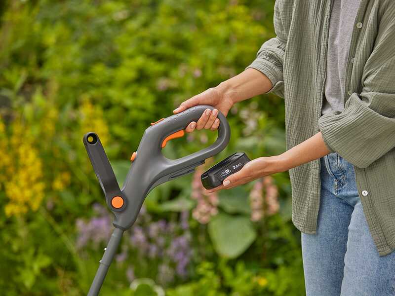 Gardena EasyTrim 25/18V P4A - Coupe-bordure &agrave; batterie - SANS BATTERIE NI CHARGEUR