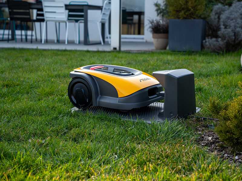 Stiga A 300 - Robot tondeuse - avec batterie E-Power de 2 Ah