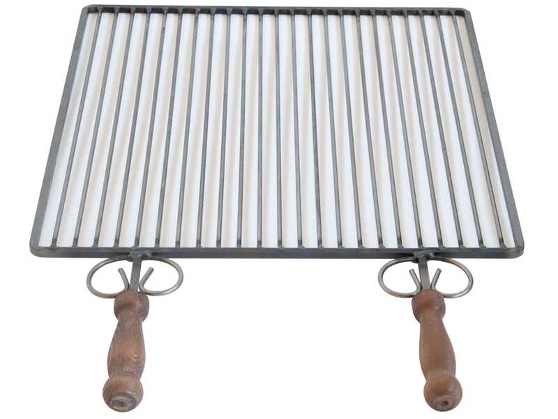 Cruccolini - Grille en fer - Poign&eacute;es en bois anti-br&ucirc;lures