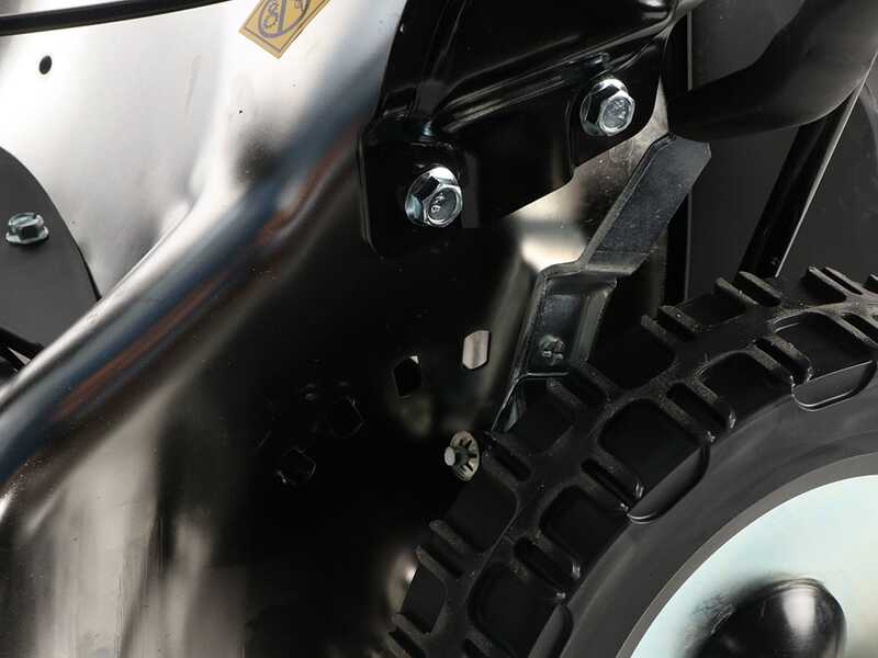 Marina Systems MX 4-MAXI 52 SH 4-en-1 - Tondeuse &agrave; gazon thermique tract&eacute;e 4x4 - Moteur Honda GCVX 200