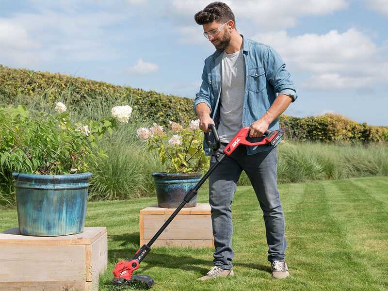 SKIL 0241 CA - Coupe-bordures &agrave; batterie - Coupe 30 cm -  20V 2.5Ah