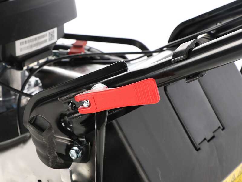 Marina Systems 4-MAXI 52 SH 4-en-1 - Tondeuse &agrave; gazon tract&eacute;e 4x4 - Moteur Honda GCVX 200