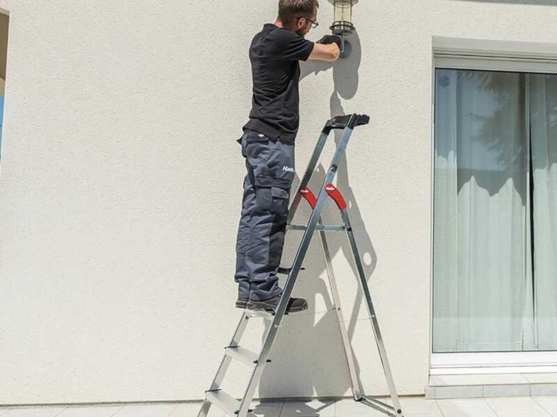 Hailo L60, 5 marches, 1.68 m - Echelle en aluminium &agrave; tr&eacute;teaux - Ultral&eacute;g&egrave;re