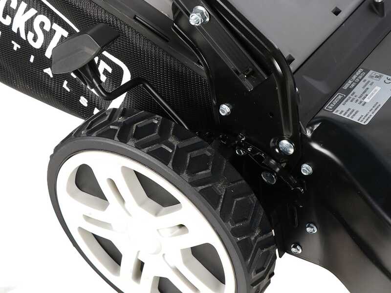 BlackStone Essentials ESP 560-224 - Tondeuse &agrave; gazon thermique tract&eacute;e - 4 en 1 - Motteur thermique de 224 cm3