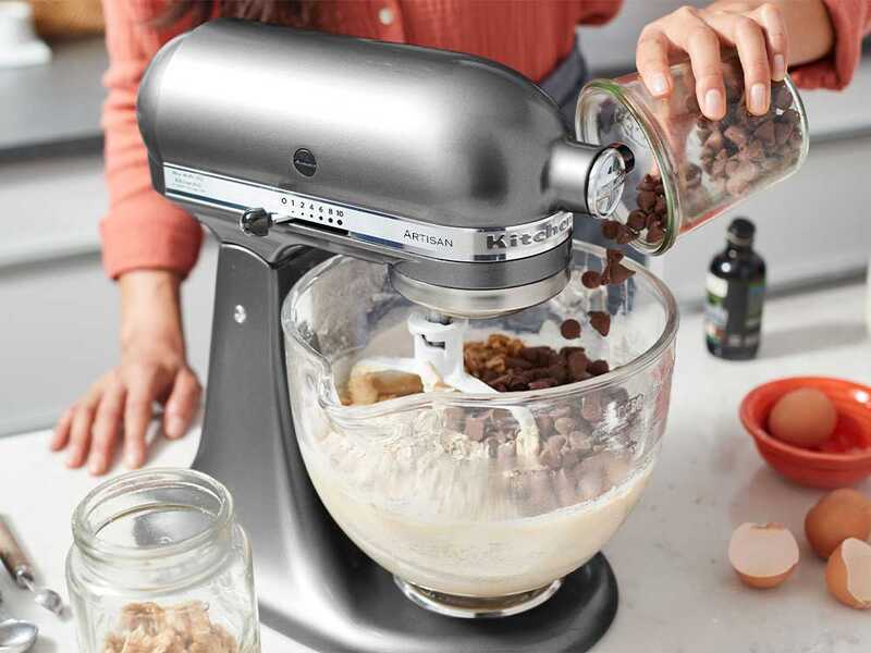 KitchenAid Artisan 5KSM125-ECU Argent - Batteur m&eacute;langeur plan&eacute;taire avec t&ecirc;te relevable
