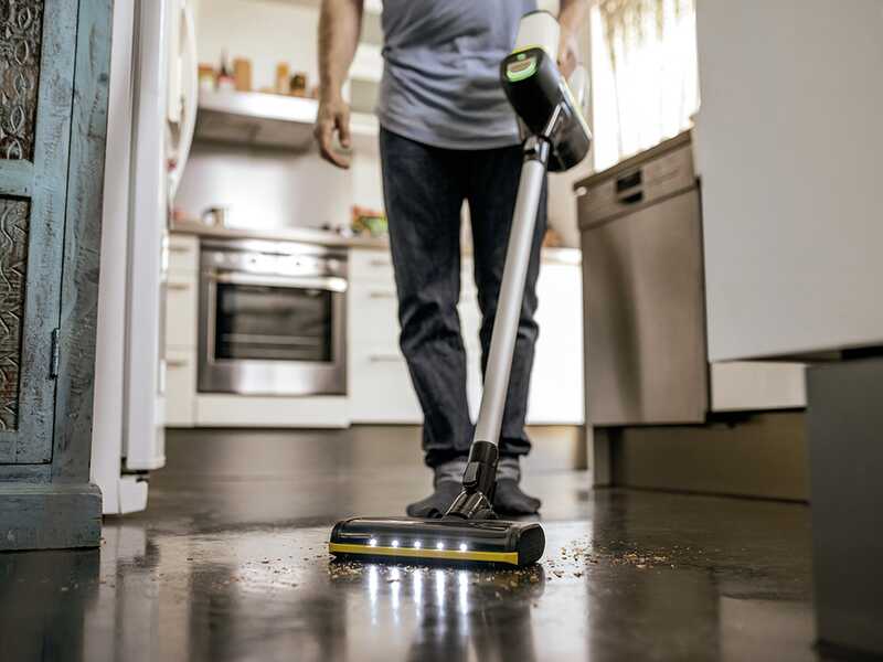 Karcher VC 6 Sans fil ourFamily Car - Balai &eacute;lectrique - 25,2 V - 2,5 Ah