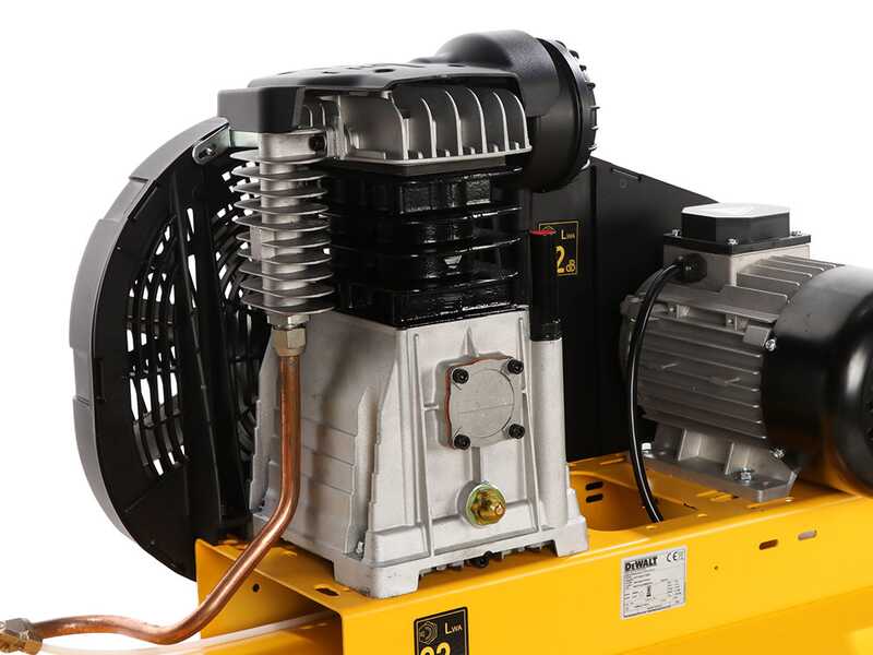 DeWalt DXCMB4T200HE - Compresseur d'air &eacute;lectrique triphas&eacute; par courroie - Moteur 4 CV &ndash; 200 L