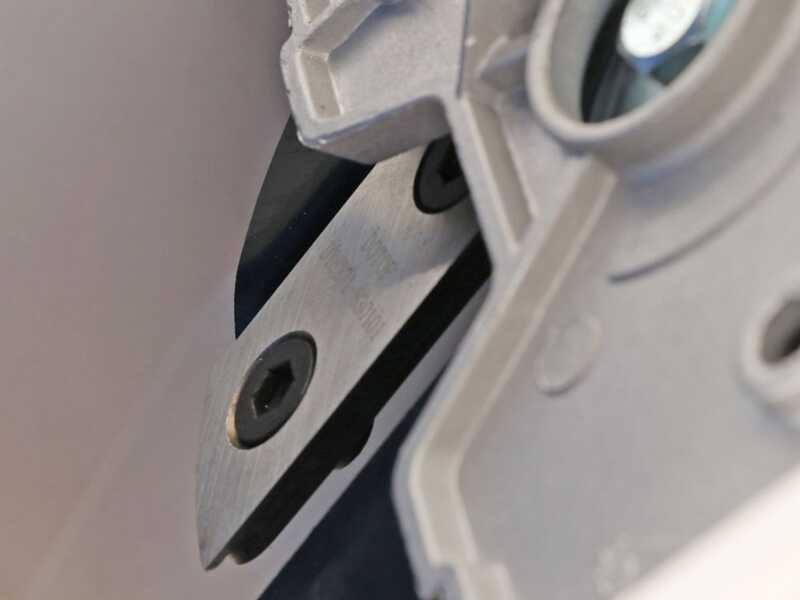 BullMach Tersic 40 - Broyeur &eacute;lectrique - Lames r&eacute;versibles - Bac de r&eacute;cup&eacute;ration