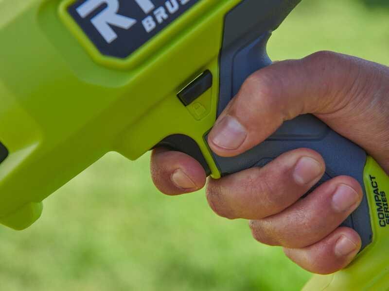 Ryobi RY18BLCXA-0 - Souffleur à feuilles à batterie compact - 18V - SANS BATTERIE NI CHARGEUR