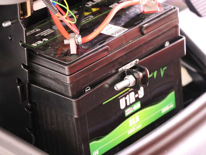 Snapper SPX107 - Tondeuse autoport&eacute;e - Briggs&amp;Stratton 656cc - &Eacute;jection lat&eacute;rale