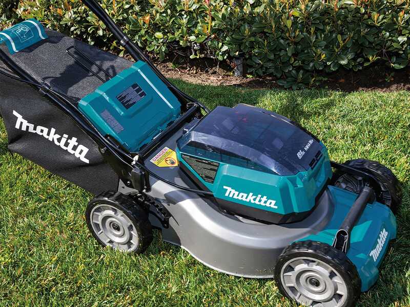 Makita DLM462Z - Tondeuse &agrave; gazon autotract&eacute;e &agrave; batterie - 36 V - Coupe 46 cm - SANS BATTERIE NI CHARGEUR