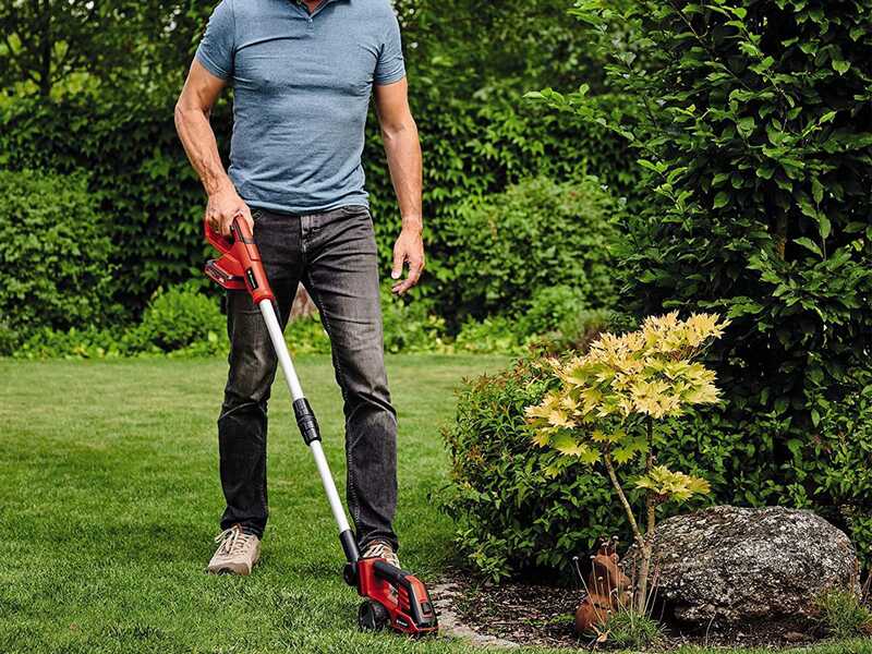 Einhell GE-CG 18/100 Li T - Cisaille &agrave; gazon &agrave; batterie avec perche - 18V 5.2Ah