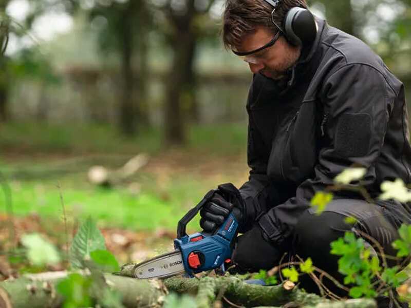 Bosch Professional GKE 18V‑15 - &Eacute;lagueuse manuelle &agrave; batterie - SANS BATTERIES NI CHARGEUR