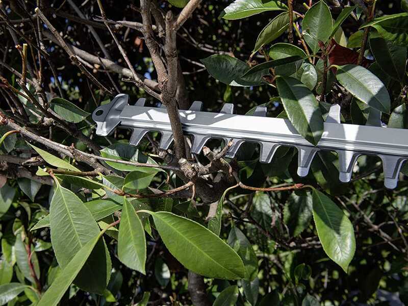 Karcher HGE 18-50 - Taille-haie &agrave; batterie - Lame 50 cm - 18V/5Ah