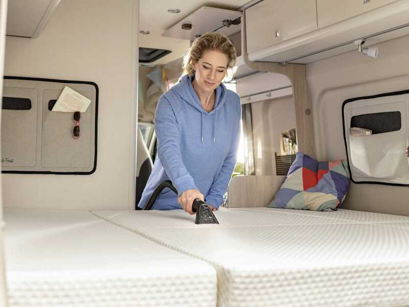 Karcher SE 3-18 Compact - Nettoyeur de moquettes - Aspirateur liquide - 18V 5Ah