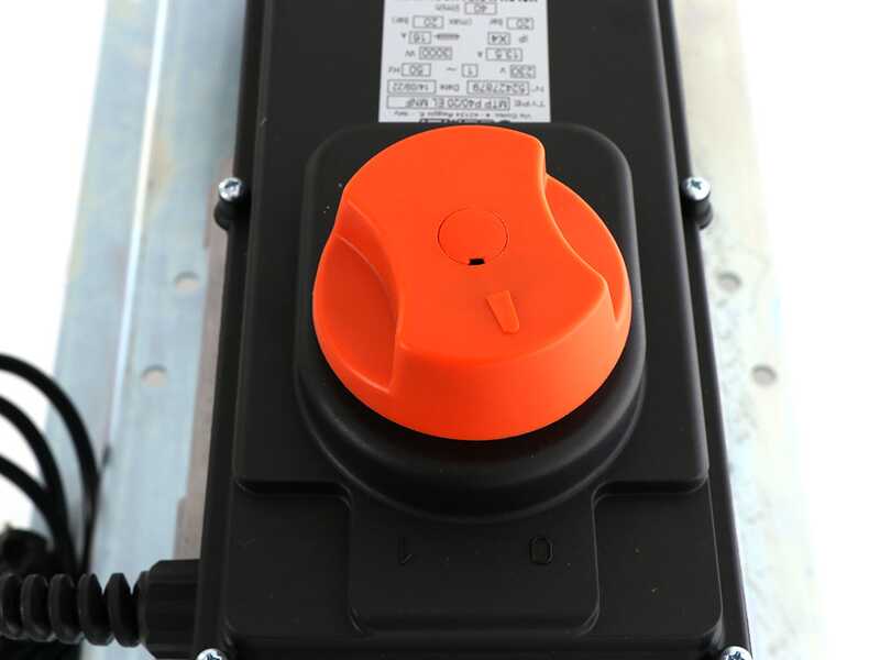 Kit motopompe &eacute;lectrique de pulv&eacute;risation avec cuve de 120 litres - Comet MTP P40/20 EL MNF - Pour produit chimique et acides