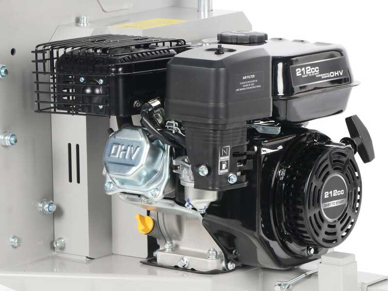 BullMach ZEUS 60 D - Broyeur de branches thermique - Moteur Ducar DH212