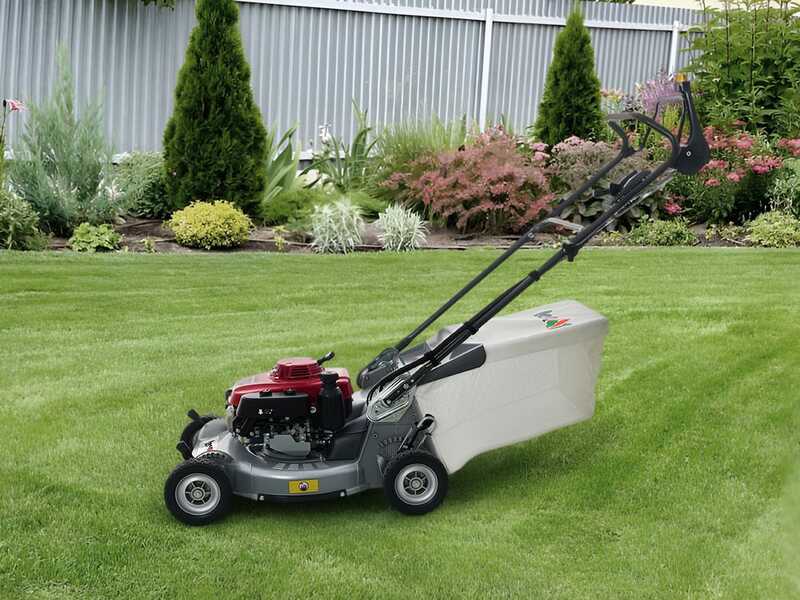 KAAZ LM 5360 HXA - Tondeuse &agrave; gazon thermique tract&eacute;e - Honda GXV 160 - Largeur de coupe 53 cm - 2 vitesses