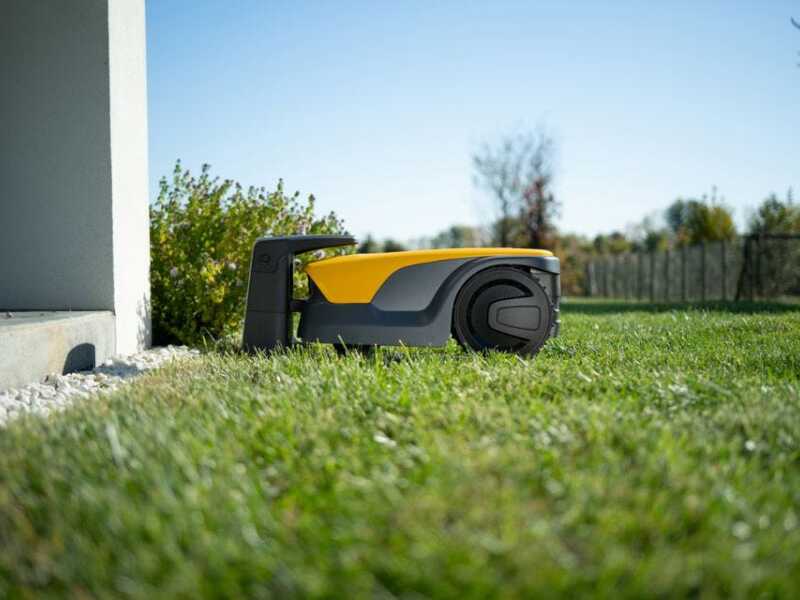 Stiga Vista A 8v - Robot tondeuse - Sans installation - Avec batterie E-Power 2 Ah
