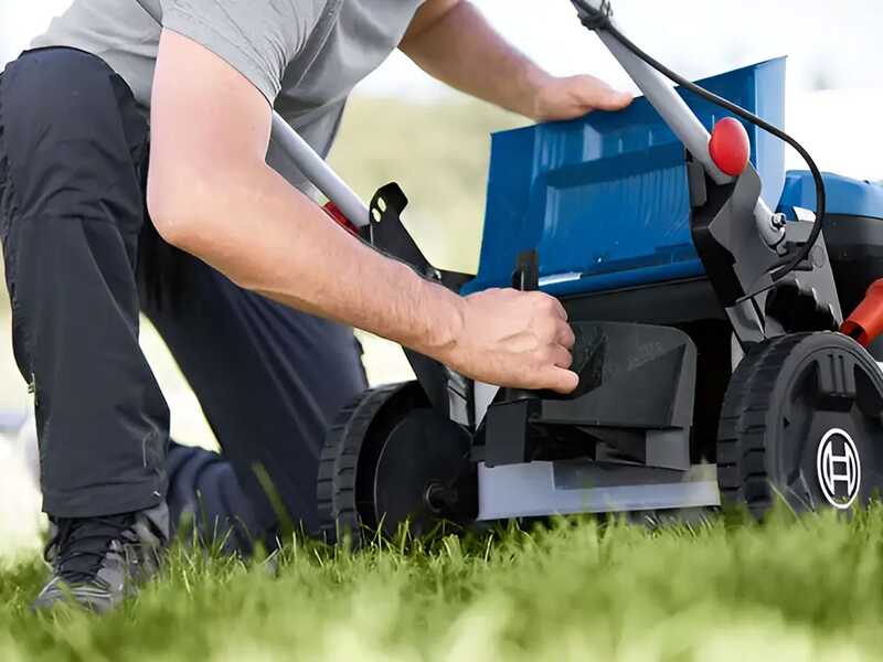 Bosch Professional GRA 18V2-46 SP - Tondeuse &agrave; gazon &agrave; batterie - 2x18 V 5,5 Ah - Largeur de coupe 46 cm
