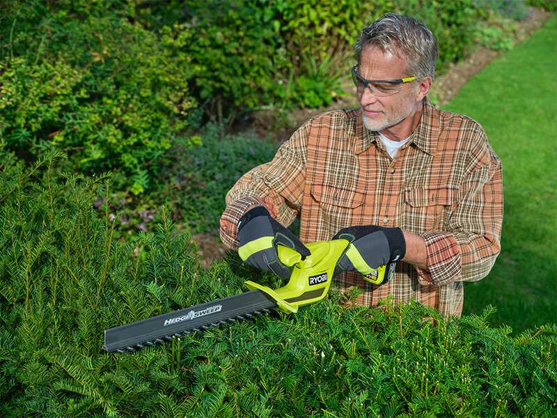 RYOBI - RY18HT40B-0 Tagliasiepi 18V Lama 40 cm - SANS BATTERIE SANS CHARGEUR