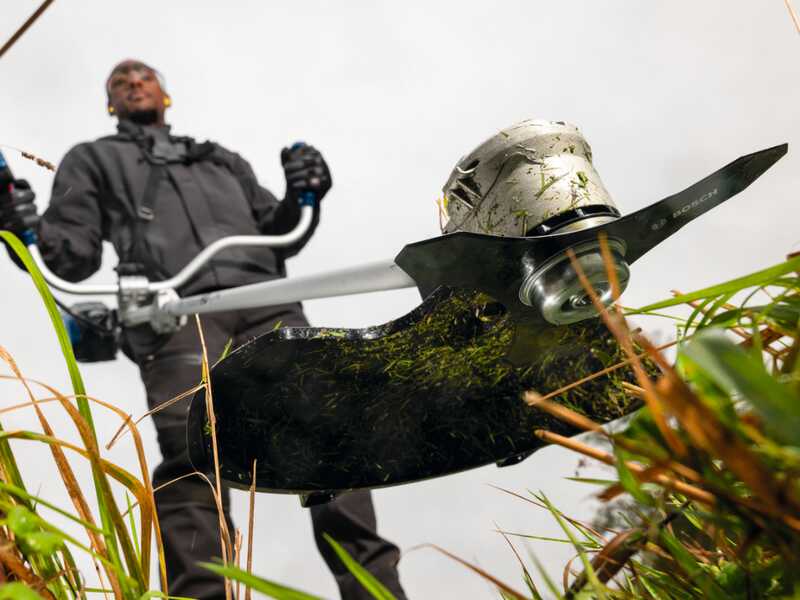 Bosch Professional GFR18V-25 BH - D&eacute;broussailleuse &agrave; batterie 18 V 4 Ah