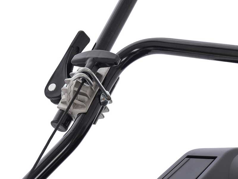 Marina Systems AGRI 46 SH ZHW - Tondeuse &agrave; gazon thermique tract&eacute;e - Moteur Honda GCVx 170