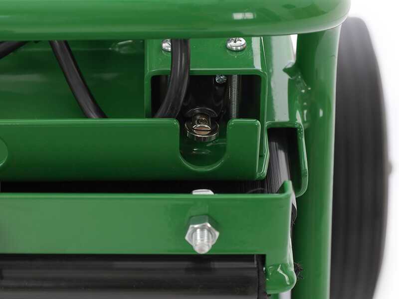 GreenBay GB-WERC 50 B - Broyeur de branches et v&eacute;g&eacute;taux &eacute;lectrique - Avec bac de ramassage